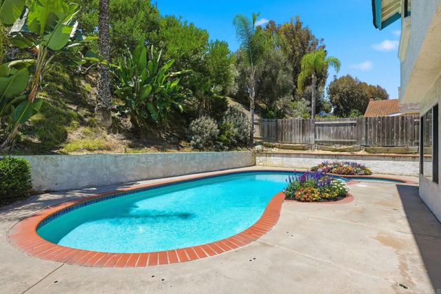 356 Delage Drive, Encinitas, CA 92024