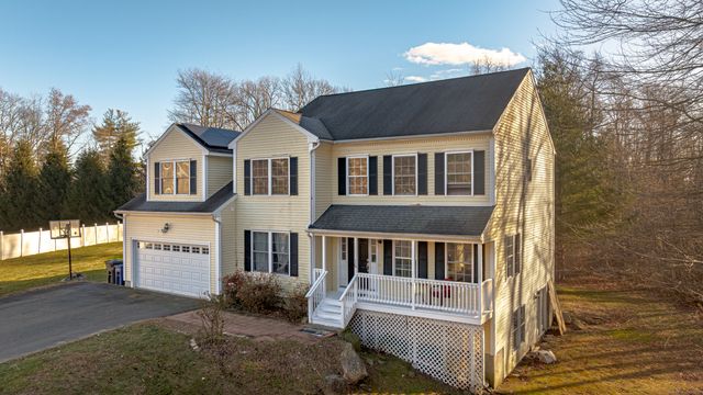 16 Founders Way, Orange, CT 06477