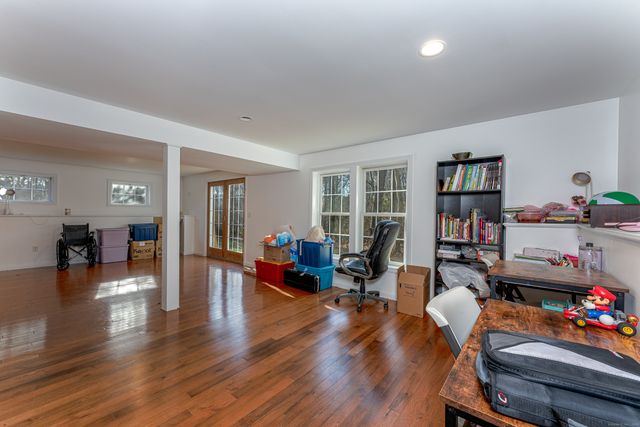 16 Founders Way, Orange, CT 06477