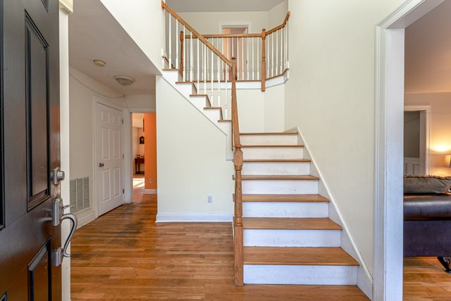 16 Founders Way, Orange, CT 06477