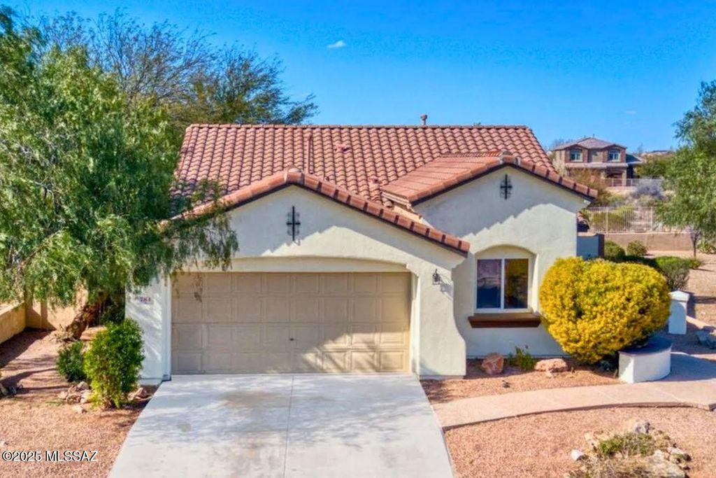 784 W Paseo Celestial, Sahuarita, AZ 85629