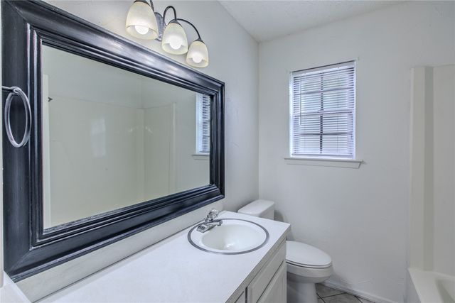1311 Glenhaven Drive, Cleburne, TX 76033