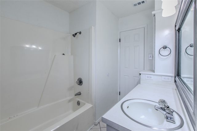 1311 Glenhaven Drive, Cleburne, TX 76033