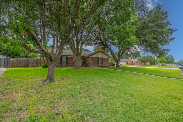 1311 Glenhaven Drive, Cleburne, TX 76033