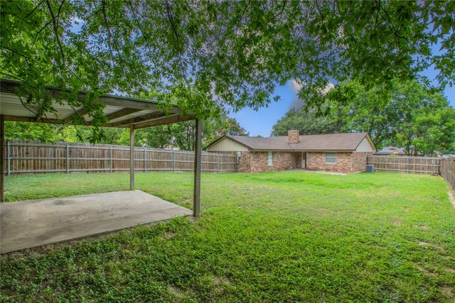 1311 Glenhaven Drive, Cleburne, TX 76033