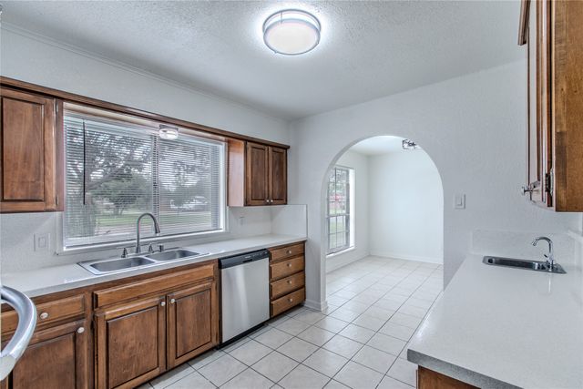1311 Glenhaven Drive, Cleburne, TX 76033
