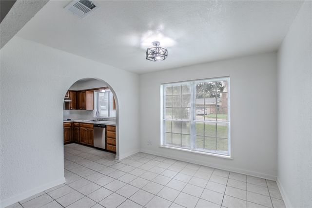 1311 Glenhaven Drive, Cleburne, TX 76033