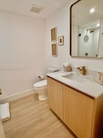 90 NE 32 302, Miami, FL 33137