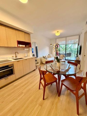 90 NE 32 302, Miami, FL 33137