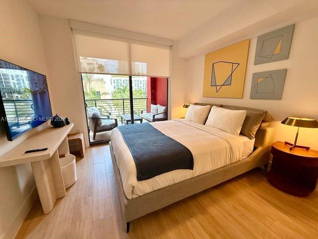 90 NE 32 302, Miami, FL 33137