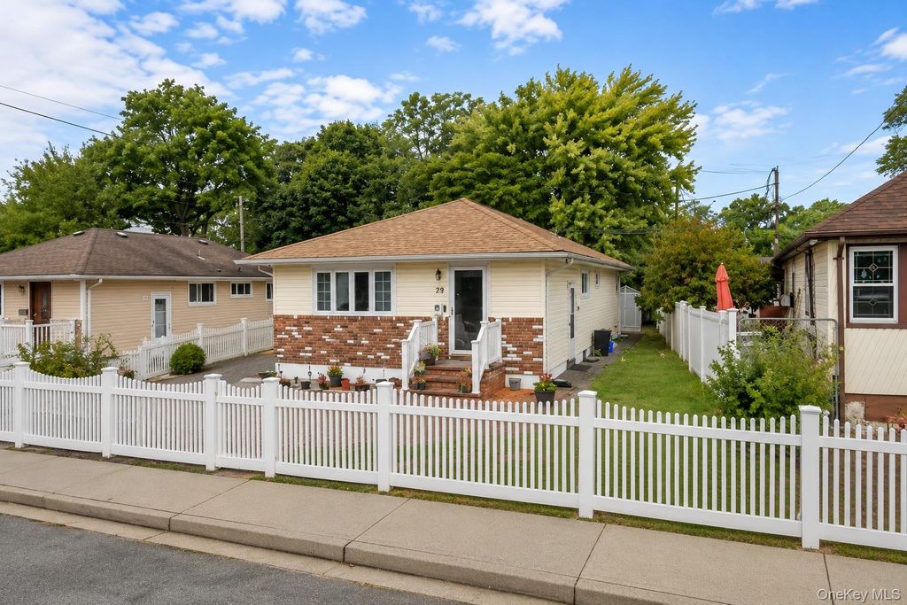 11 Valentine Street, Roosevelt, NY 11575 — exterior
