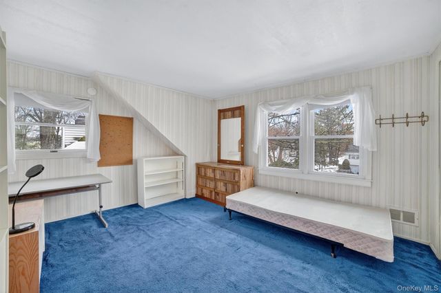 2954 Meadowcrest Drive, Yorktown Heights, NY 10598