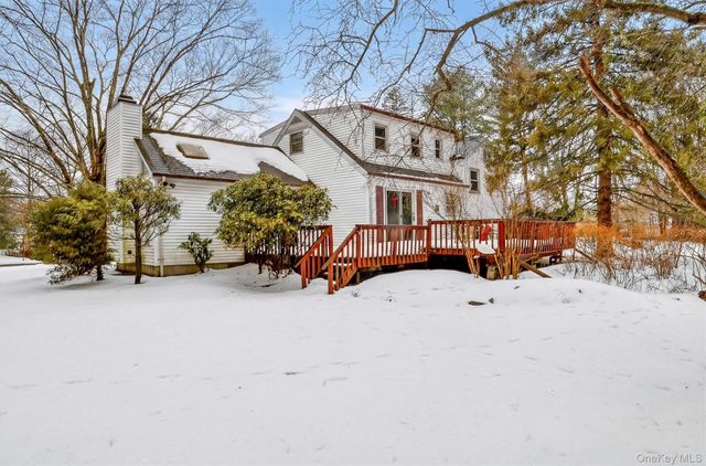 2954 Meadowcrest Drive, Yorktown Heights, NY 10598