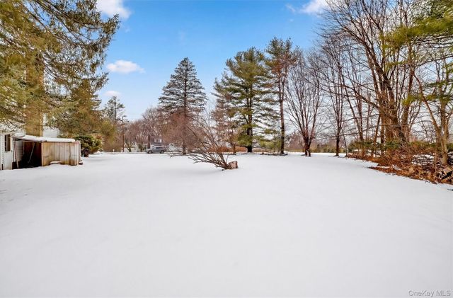 2954 Meadowcrest Drive, Yorktown Heights, NY 10598