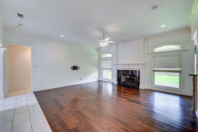 2804 Vermont Court, Arlington, TX 76001
