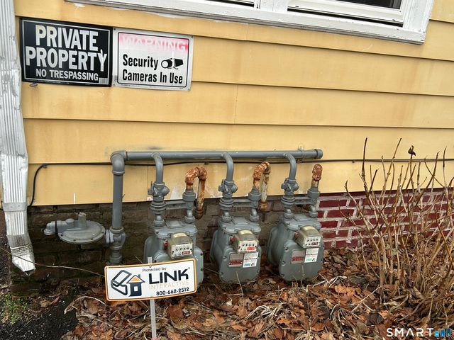 98 1st Street, Hamden, CT 06514