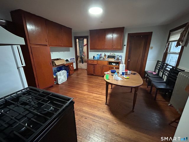 98 1st Street, Hamden, CT 06514