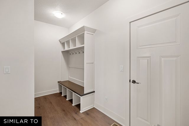 2908 NW Fairfield Court, Ankeny, IA 50023