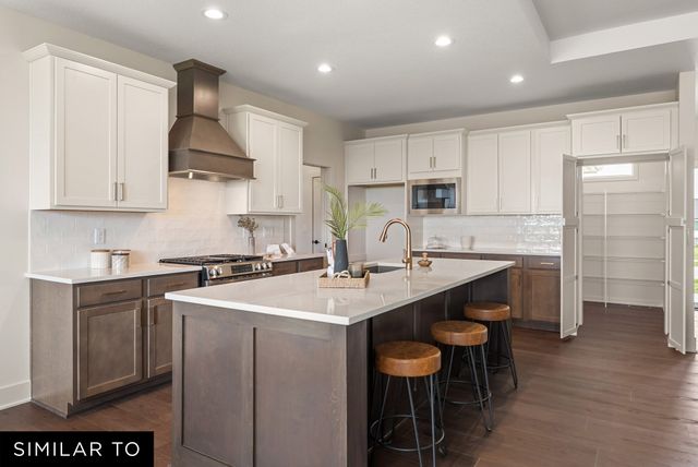 2908 NW Fairfield Court, Ankeny, IA 50023