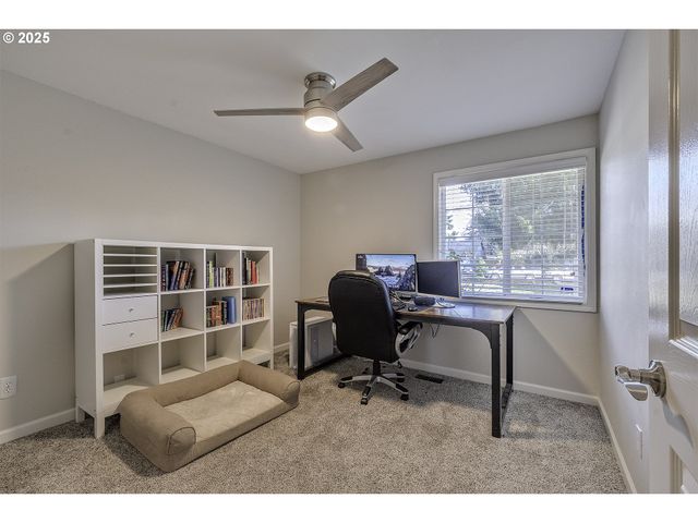 211 Se 33RD Ave, Hillsboro, OR 97123