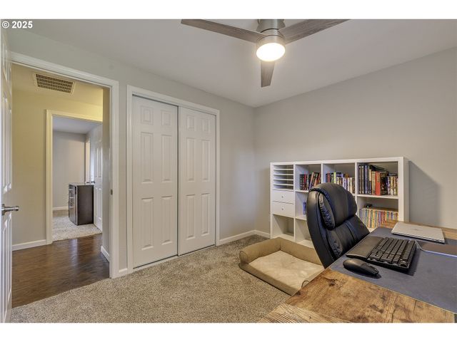 211 Se 33RD Ave, Hillsboro, OR 97123