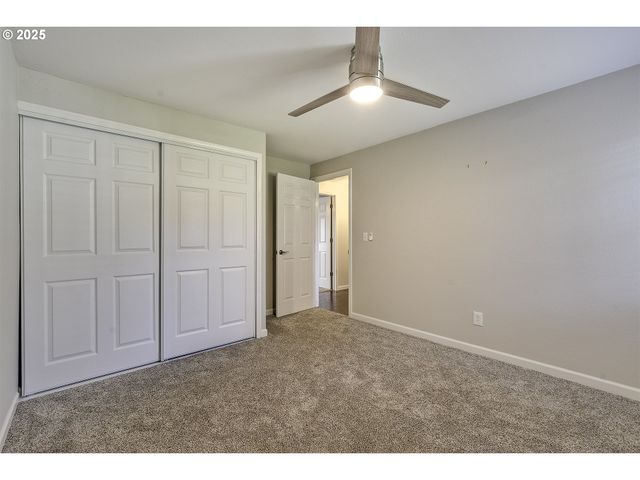 211 Se 33RD Ave, Hillsboro, OR 97123