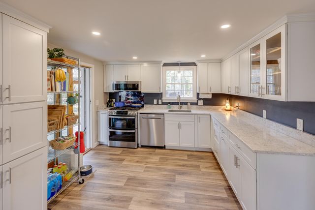 13 Pasture Lane, Thornton, NH 03285