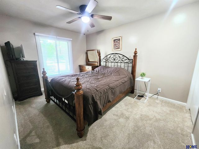 6916 Bernese Boulevard, Lincoln, NE 68516