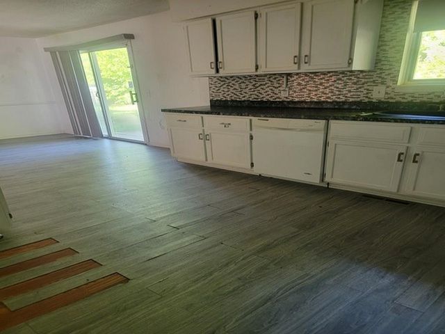 5147 Mackinaw Road, Saginaw, MI 48603