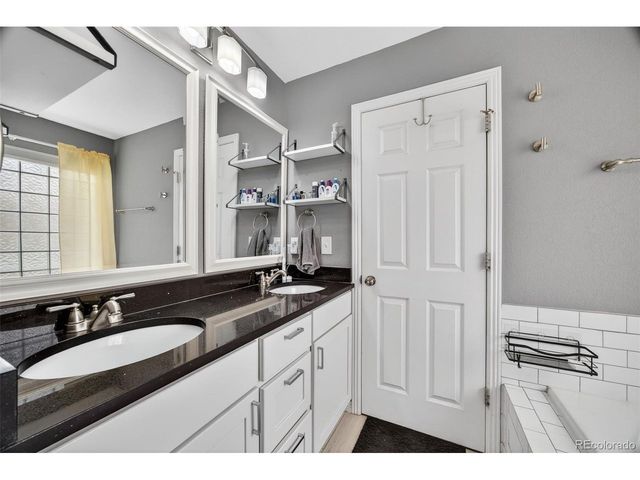 1904 Greenbriar Ct, Johnstown, CO 80534