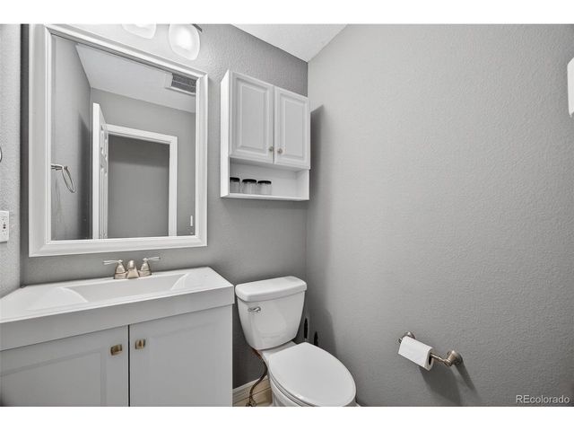 1904 Greenbriar Ct, Johnstown, CO 80534