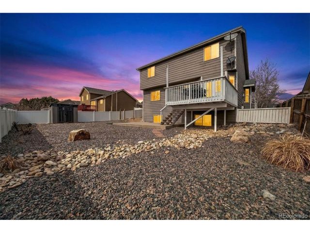 1904 Greenbriar Ct, Johnstown, CO 80534