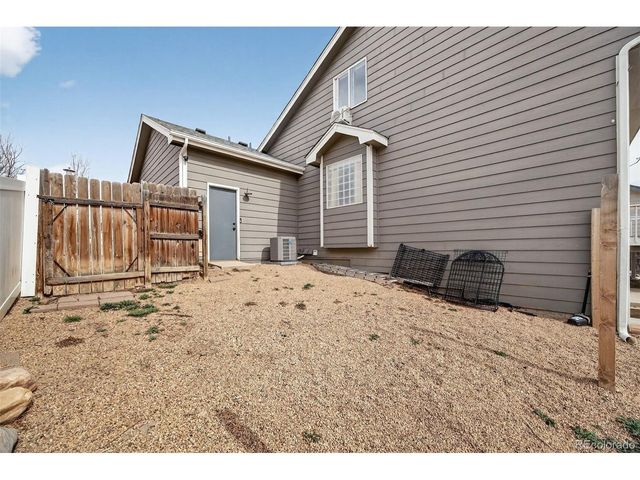 1904 Greenbriar Ct, Johnstown, CO 80534