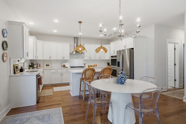 269 Crooked Creek Ln, Hendersonville, TN 37075