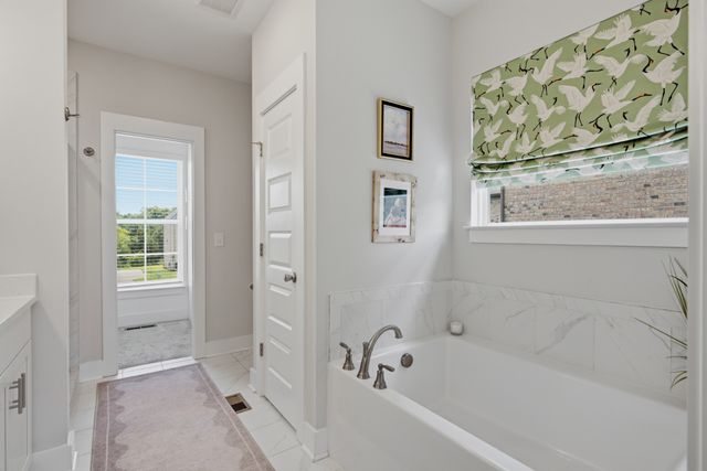 269 Crooked Creek Ln, Hendersonville, TN 37075