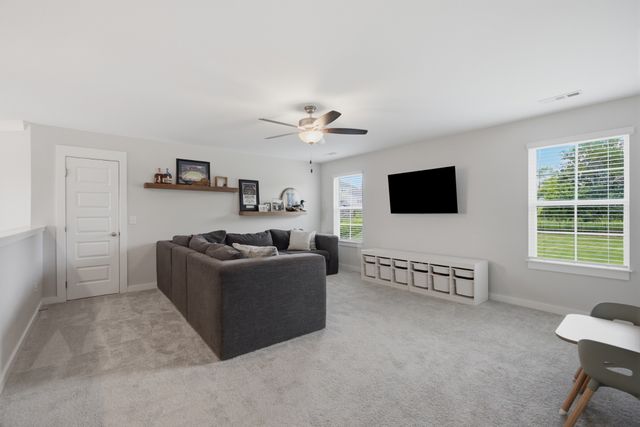 269 Crooked Creek Ln, Hendersonville, TN 37075
