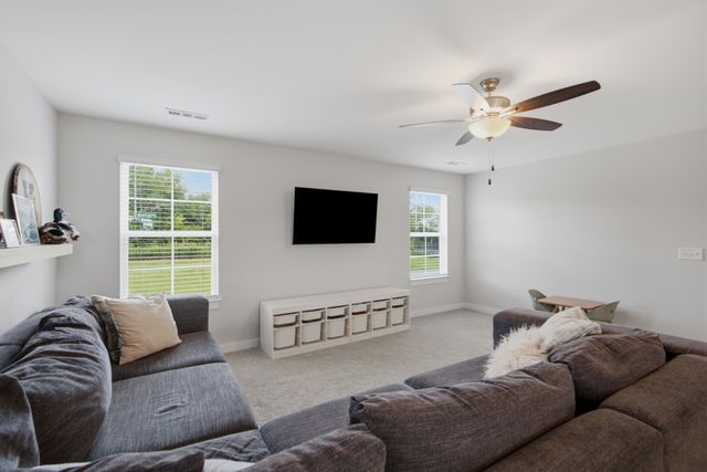 269 Crooked Creek Ln, Hendersonville, TN 37075