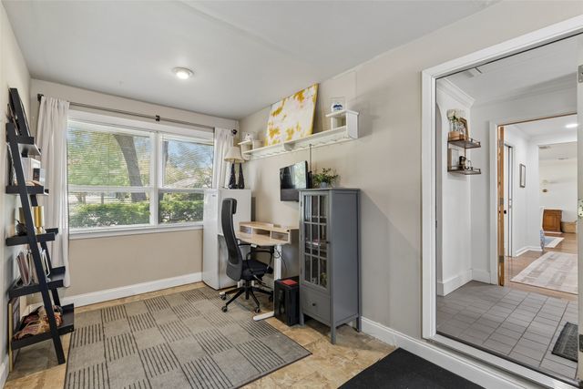 11555 Cromwell Circle, Dallas, TX 75229