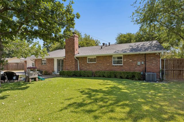 11555 Cromwell Circle, Dallas, TX 75229