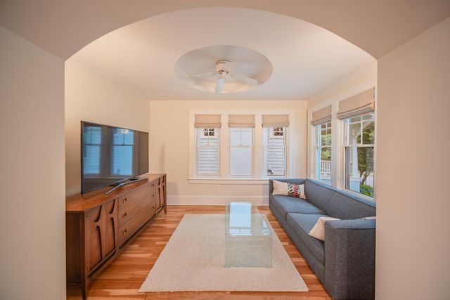 1121 Ferdon Road, Ann Arbor, MI 48104