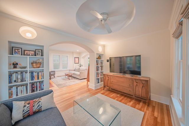 1121 Ferdon Road, Ann Arbor, MI 48104