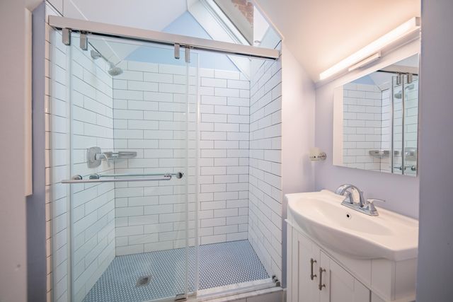 1121 Ferdon Road, Ann Arbor, MI 48104
