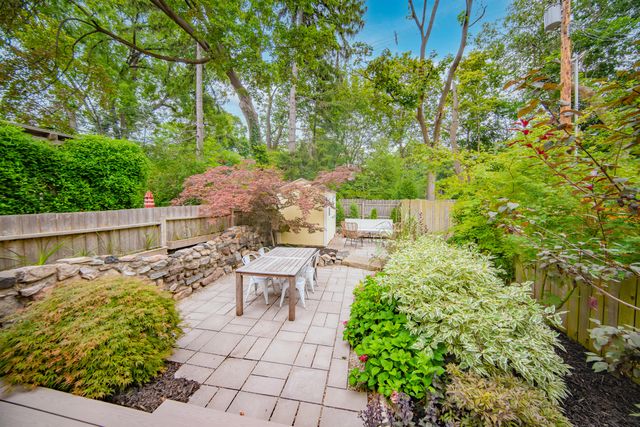 1121 Ferdon Road, Ann Arbor, MI 48104