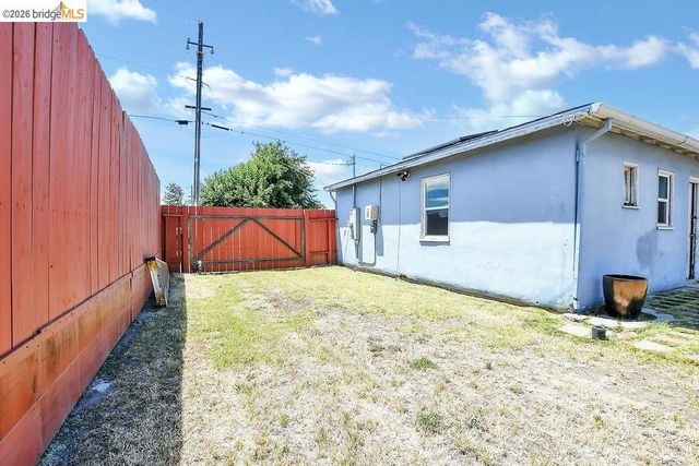2448 Altoga Ave, Tracy, CA 95376