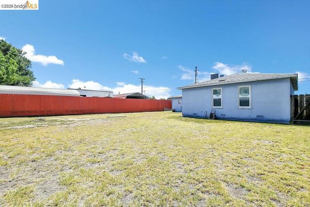 2448 Altoga Ave, Tracy, CA 95376
