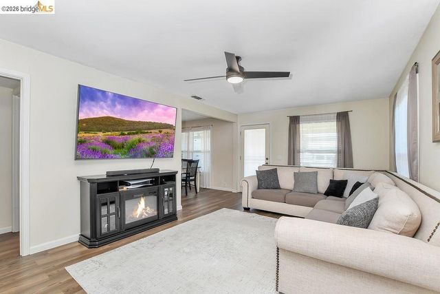 2448 Altoga Ave, Tracy, CA 95376
