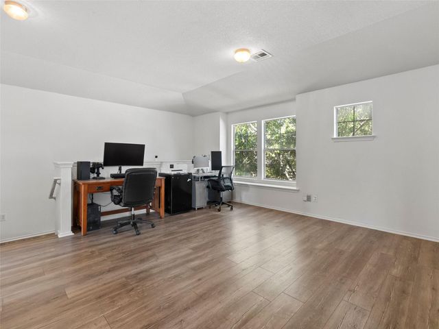 3406 Barksdale DR, Austin, TX 78725