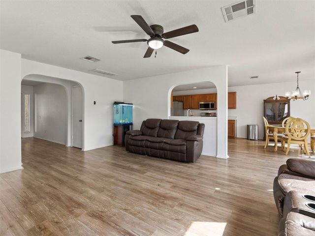 3406 Barksdale DR, Austin, TX 78725