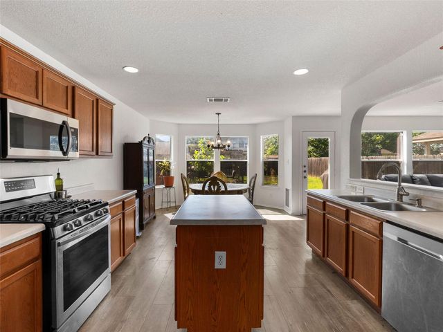 3406 Barksdale DR, Austin, TX 78725