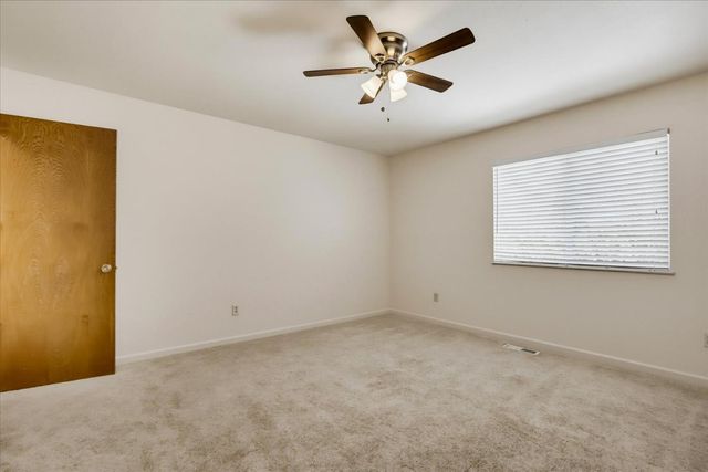 23198 Lone Pine Dr, Auburn, CA 95602
